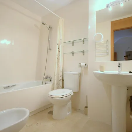 Livingtarifa Cherry Апартаменты *