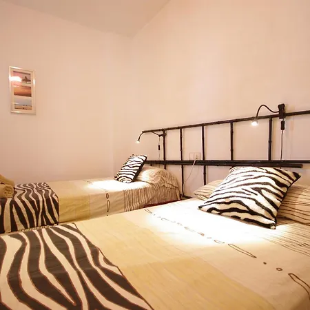 Livingtarifa Cherry Apartman *